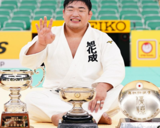 Takeshi Ojitani, puissance quatre au Zen Nihon !