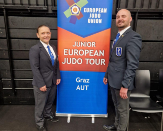 Deux nouveaux arbitres continentaux