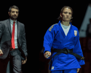 Une combattante serbe suspendue pour dopage