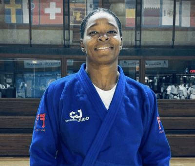 Audrey Tcheuméo signe à C’Chartres Judo