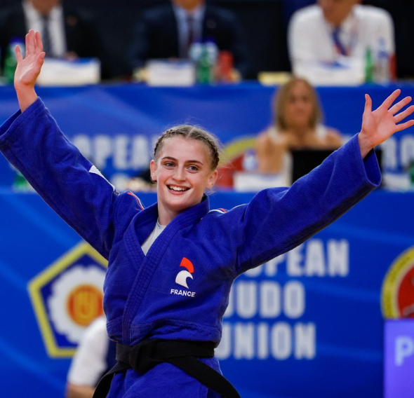 Alyssia Poulange : « les championnats du monde juniors et les championnats de France en ligne de mire »